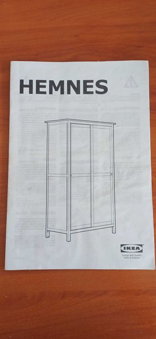 Roupeiro IKEA- Hennes- como novo