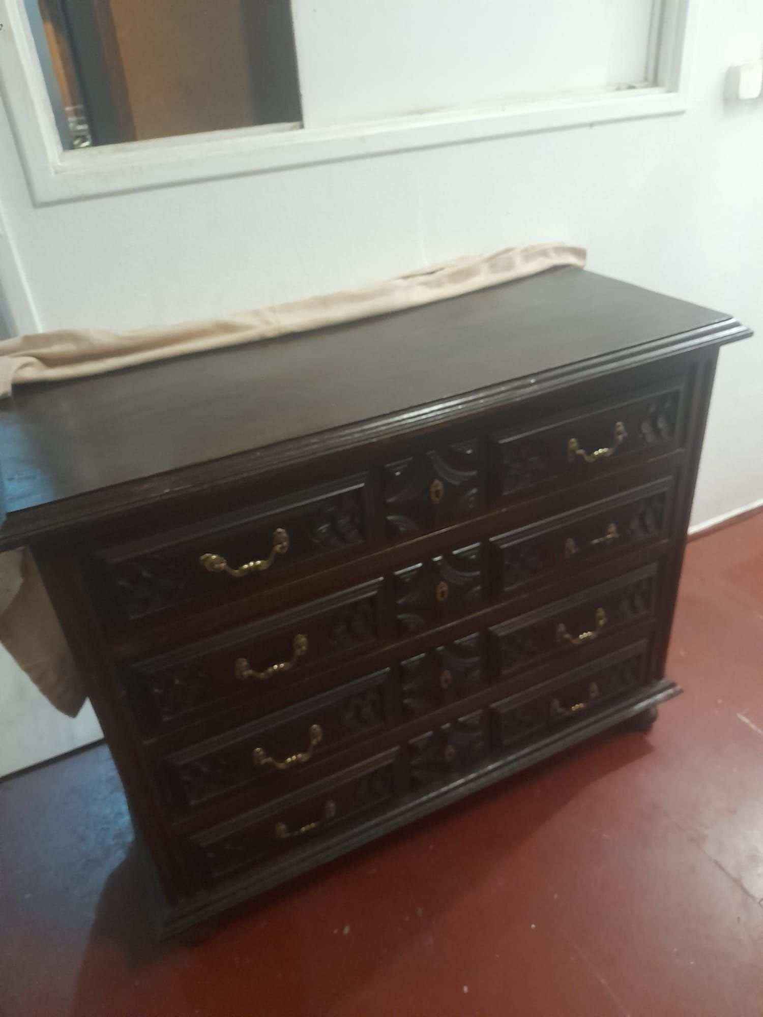 Cómoda 4 gavetas