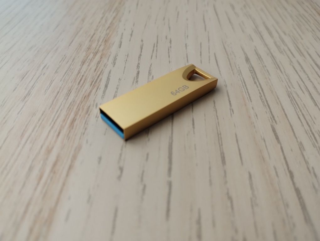 Pendrive 64 GB złoty