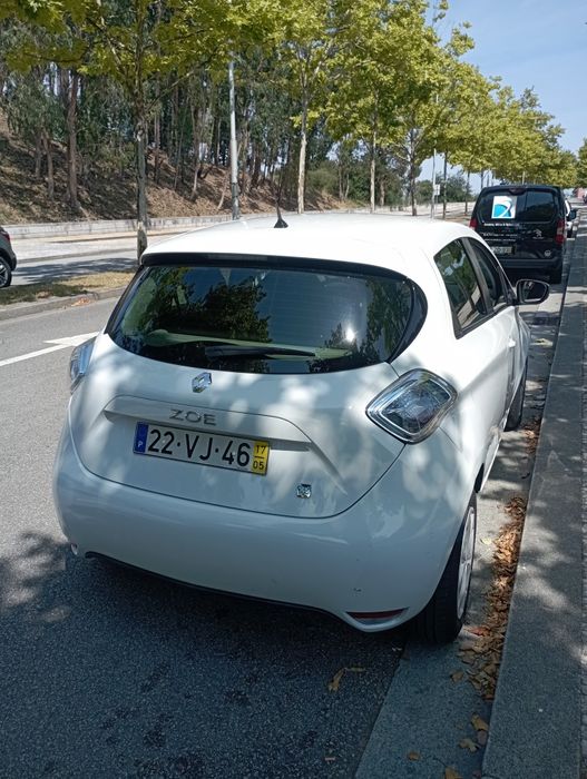 Renault Zoe Life 22kw, com bateria própria,.