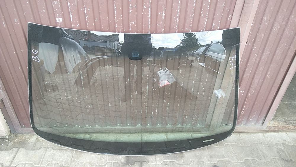 ) Passat B6 szyba przednia czołowa