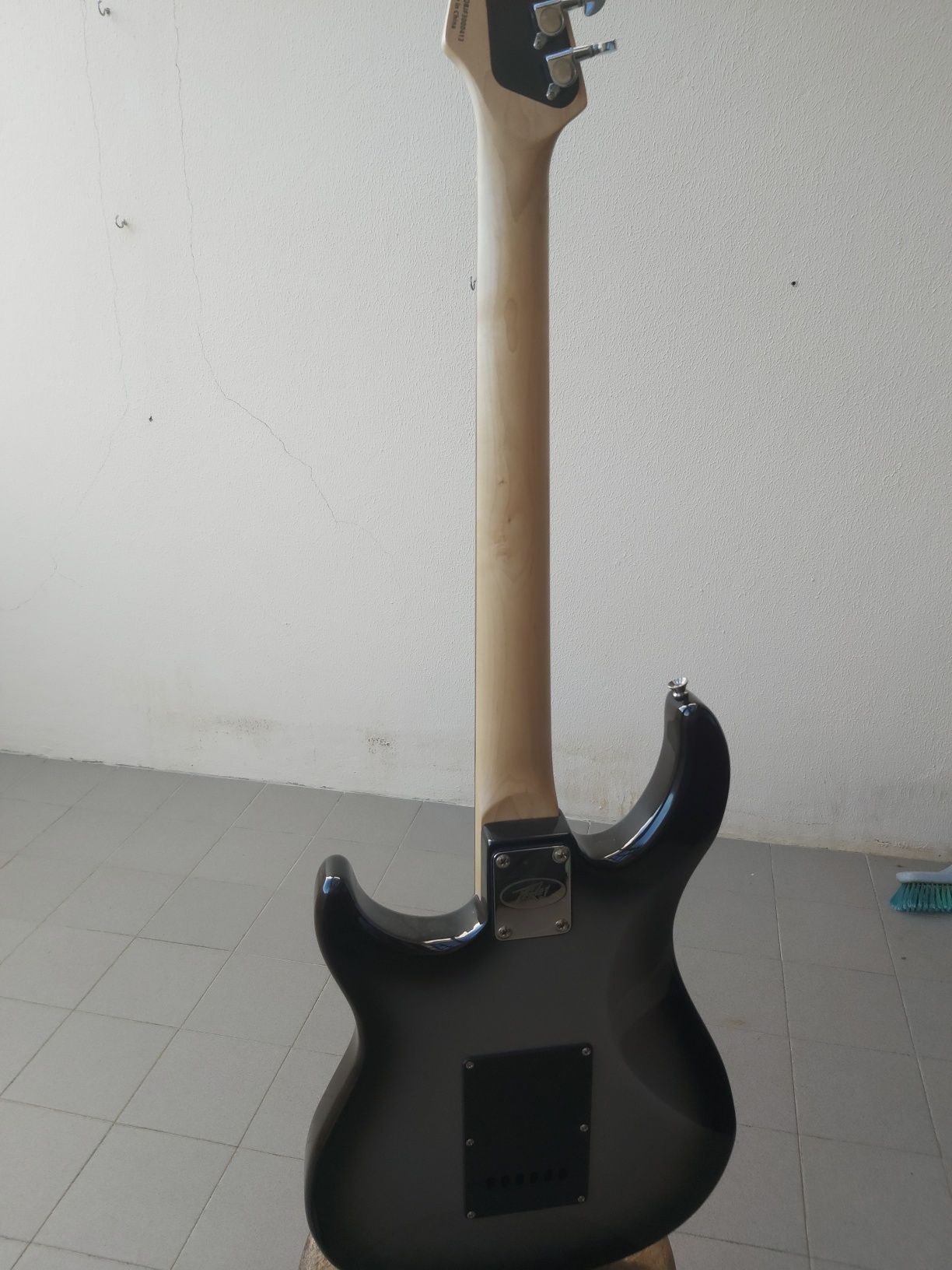 Guitarra Peavey Raptor Custom Silverburst