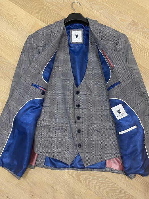 Піджак і жилетка marc darcy