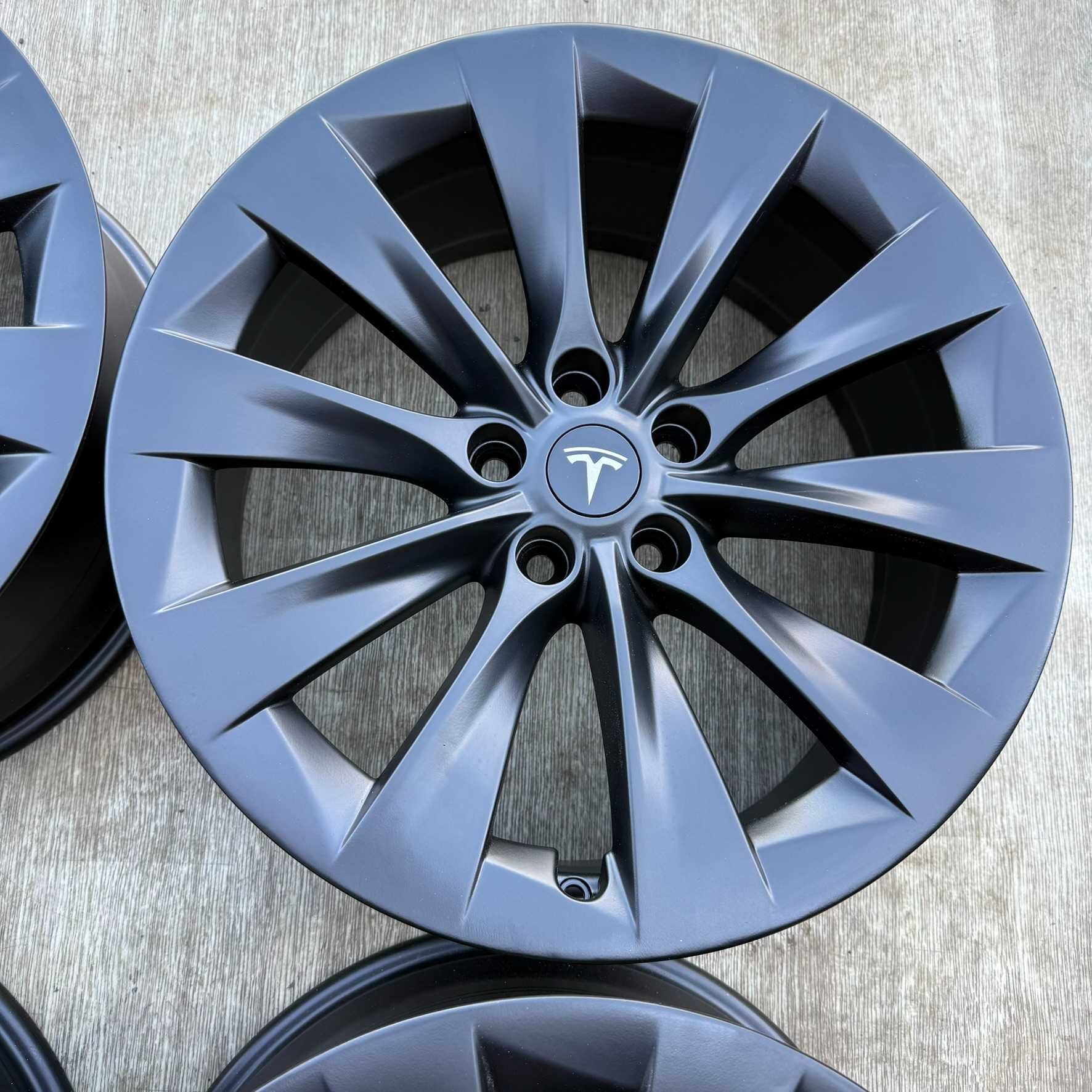 Оригінальні диски різноширокі 5/120 r20 Tesla Model X - S