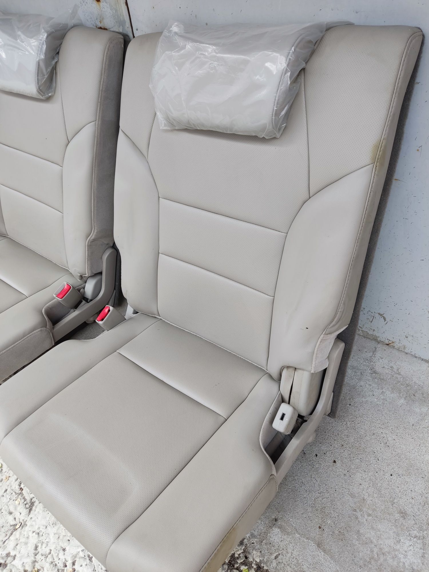 Третий ряд сидений Acura MDX2