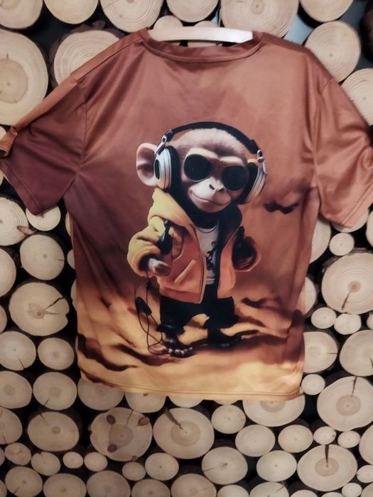 Stylowa podkoszulka z małpą M