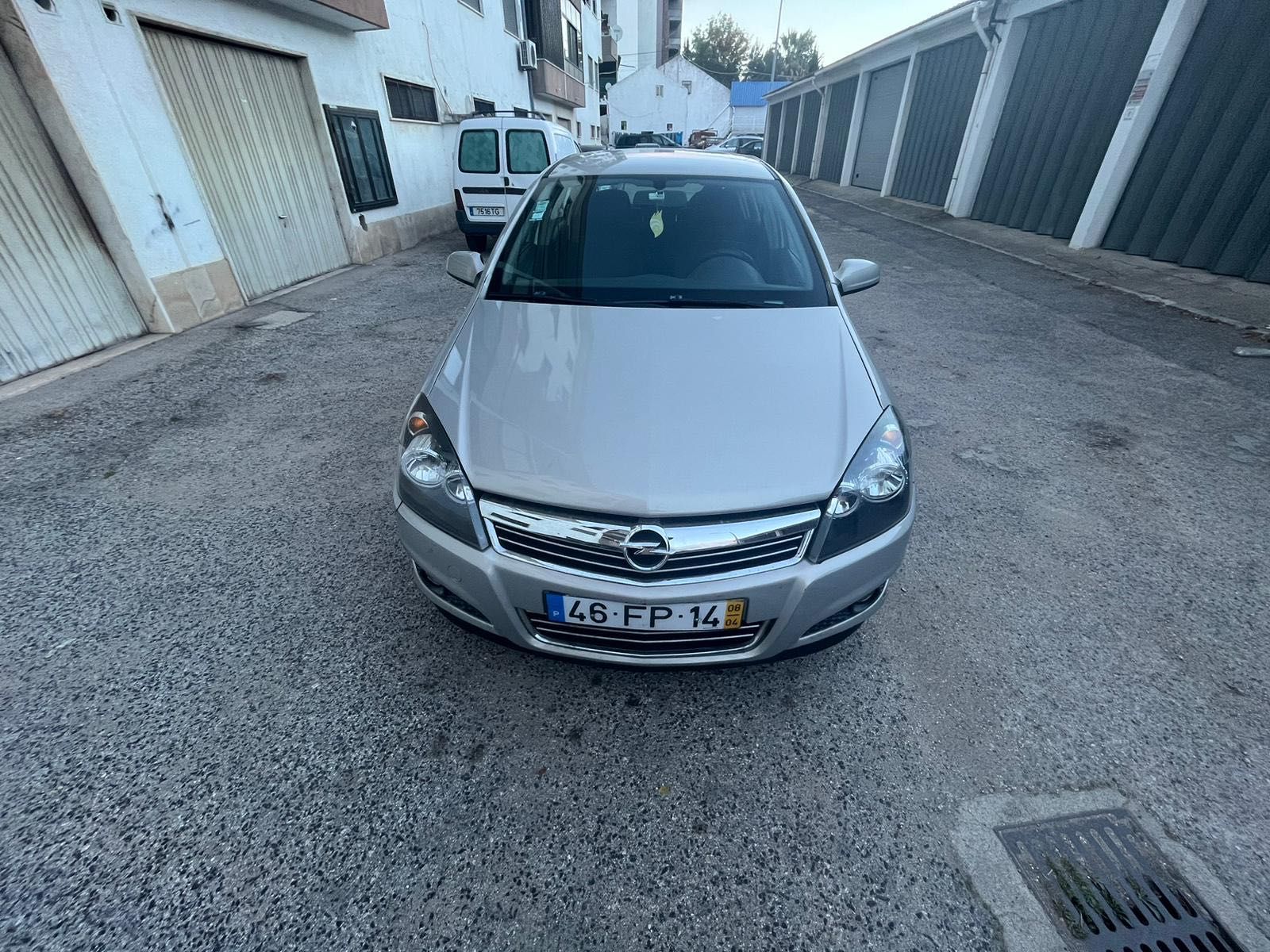 Opel Astra 2008 motor nv