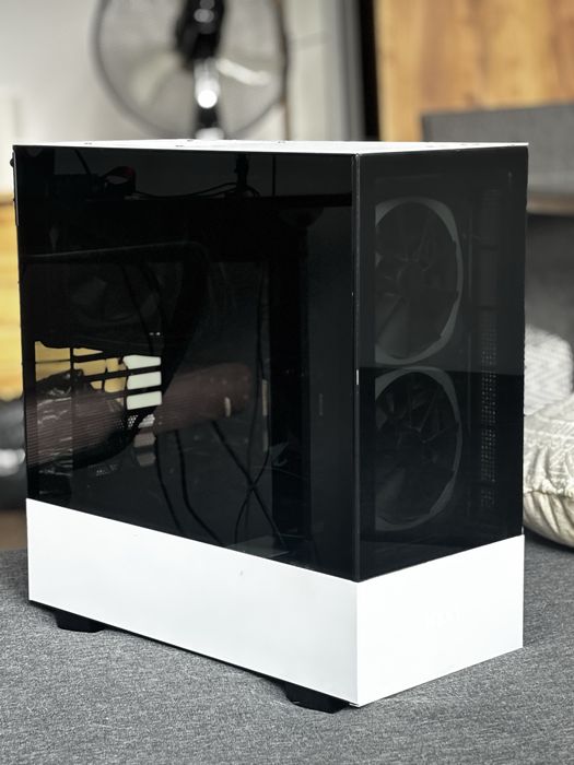 komputer PC gamingowy (Ryzen 5 5600)
