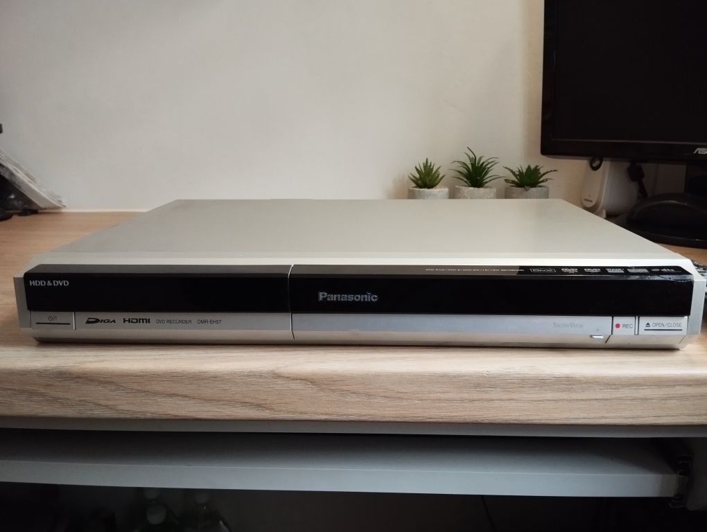 Nagrywarka Panasonic DMR-EH57 HDD&DVD 160GB DIGA HDMI dts + pilot