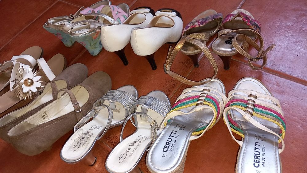 Lote de calçado n. 35