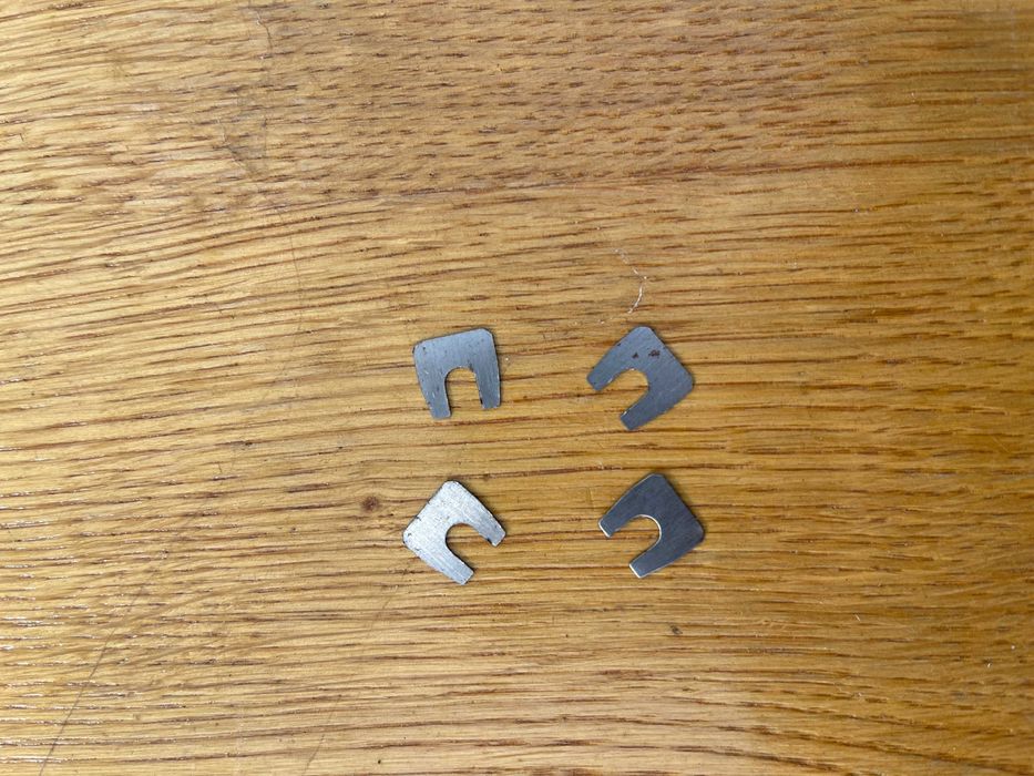 Кнопка карты замка двери ВАЗ 2105 хром