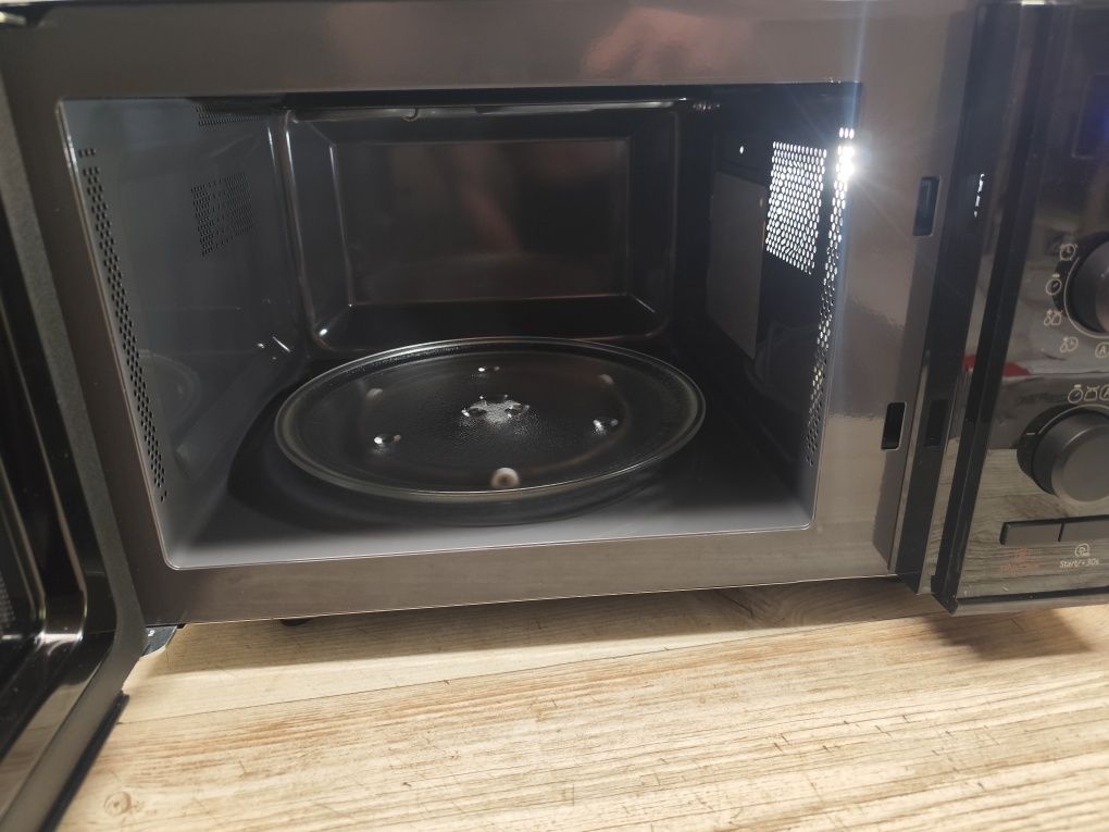 Kuchenka mikrofalowa Toshiba