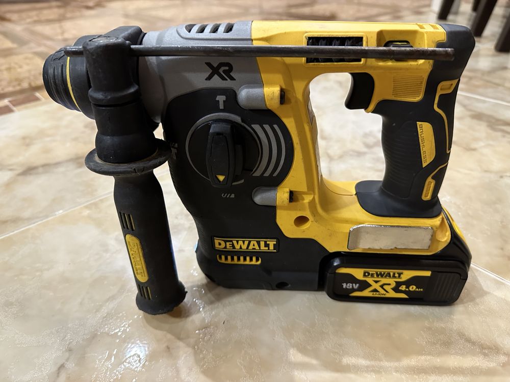 Перфоратор  безщітковий DeWALT DCH273N( оригінал)