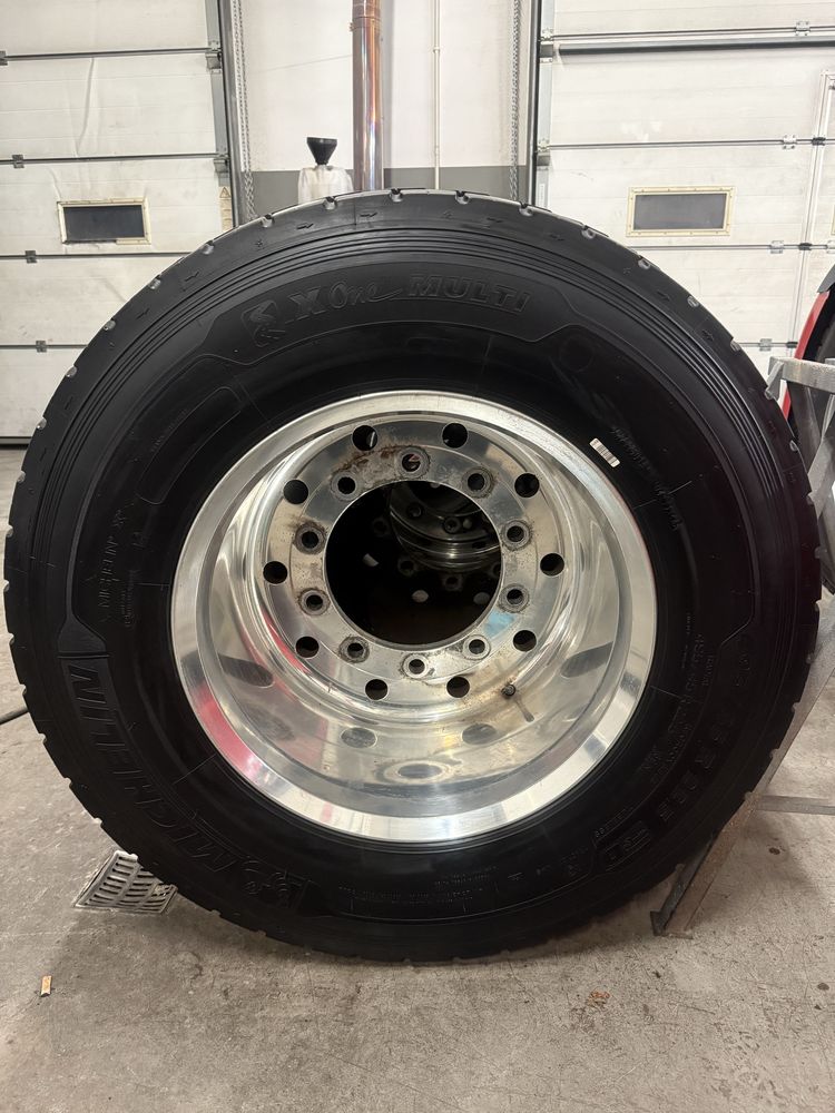 Opony MICHELIN 495/45 22.5 Felgi Alcoa 15mm