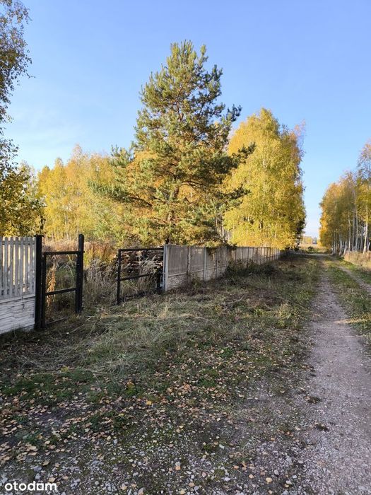 OGRODZONA działka budowlana 1300 m2 BEZPOŚREDNIO media