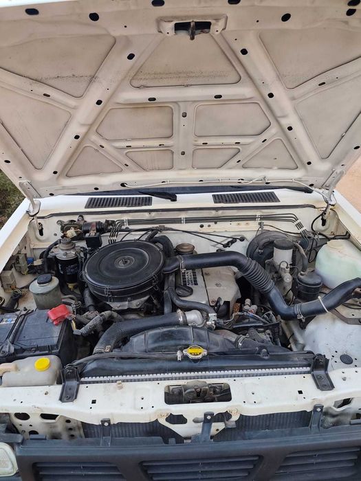 Nissan 2,5 TD 1996 Impecável 9500€