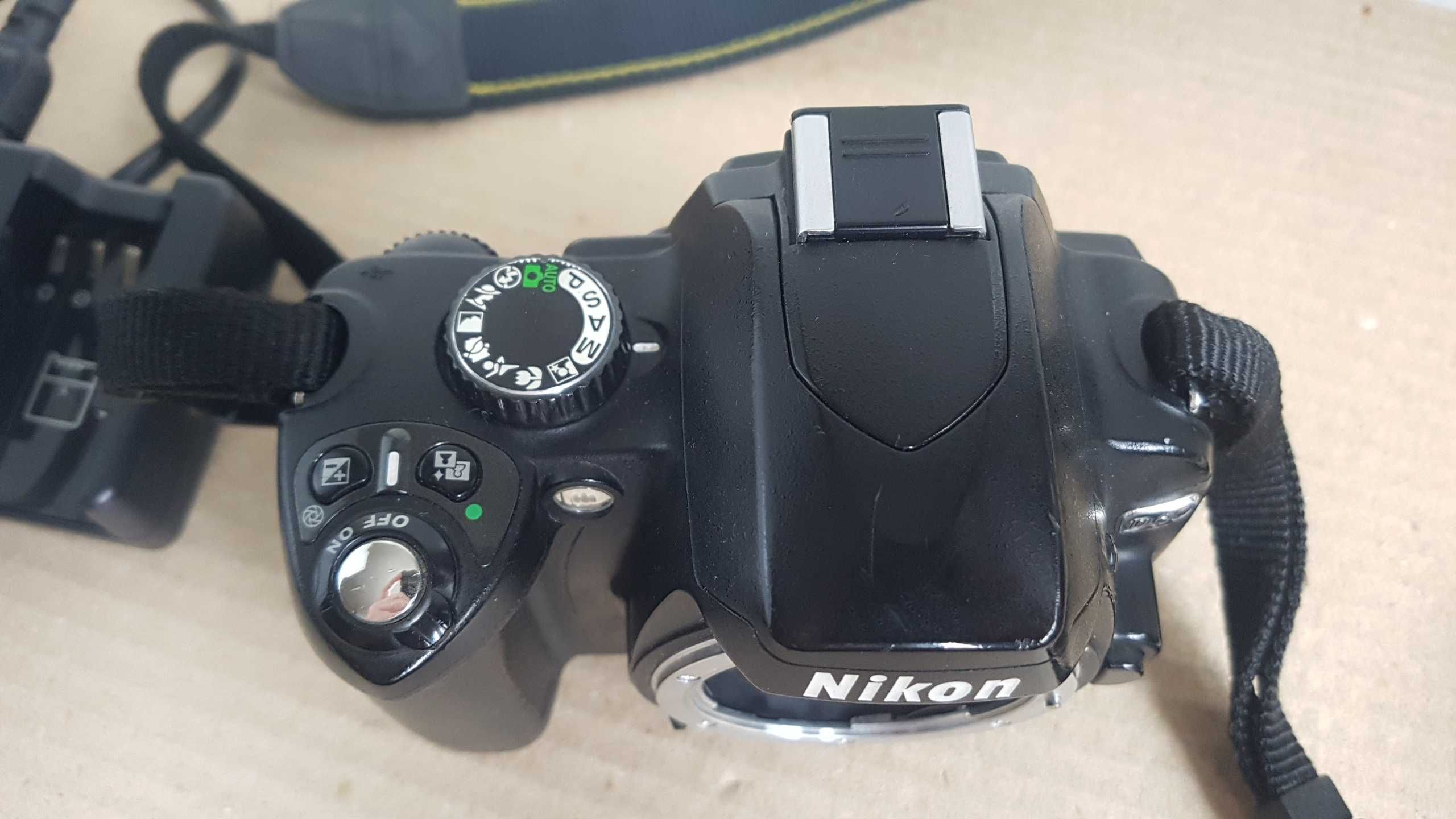 Nikon D60 (пробіг 9600), можна з об'єктивом Nikon 16-85mm