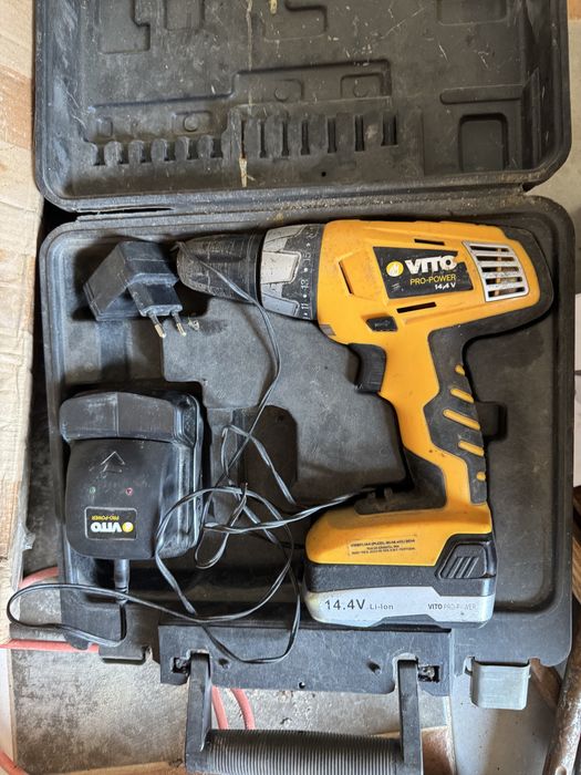 Ferramentas avariadas -, rebarbadoras, serras, etc