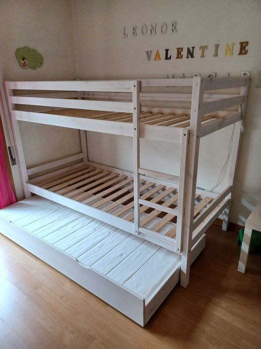 Cama beliche com 4 lugares