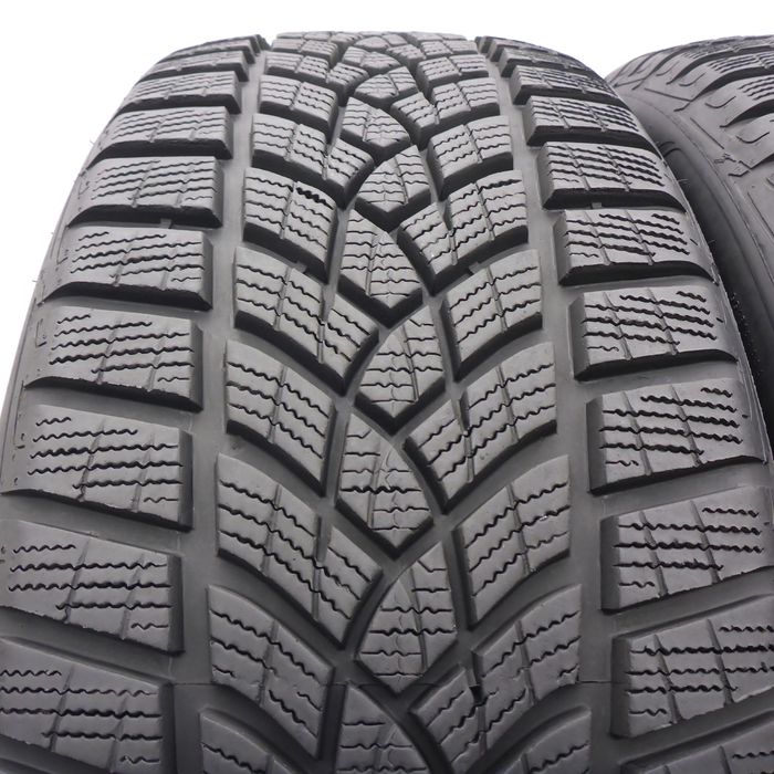 Opony 215/45/20  Goodyear 215/45R20 95T UlreaGrip Zimowe 2023 8.8mm
