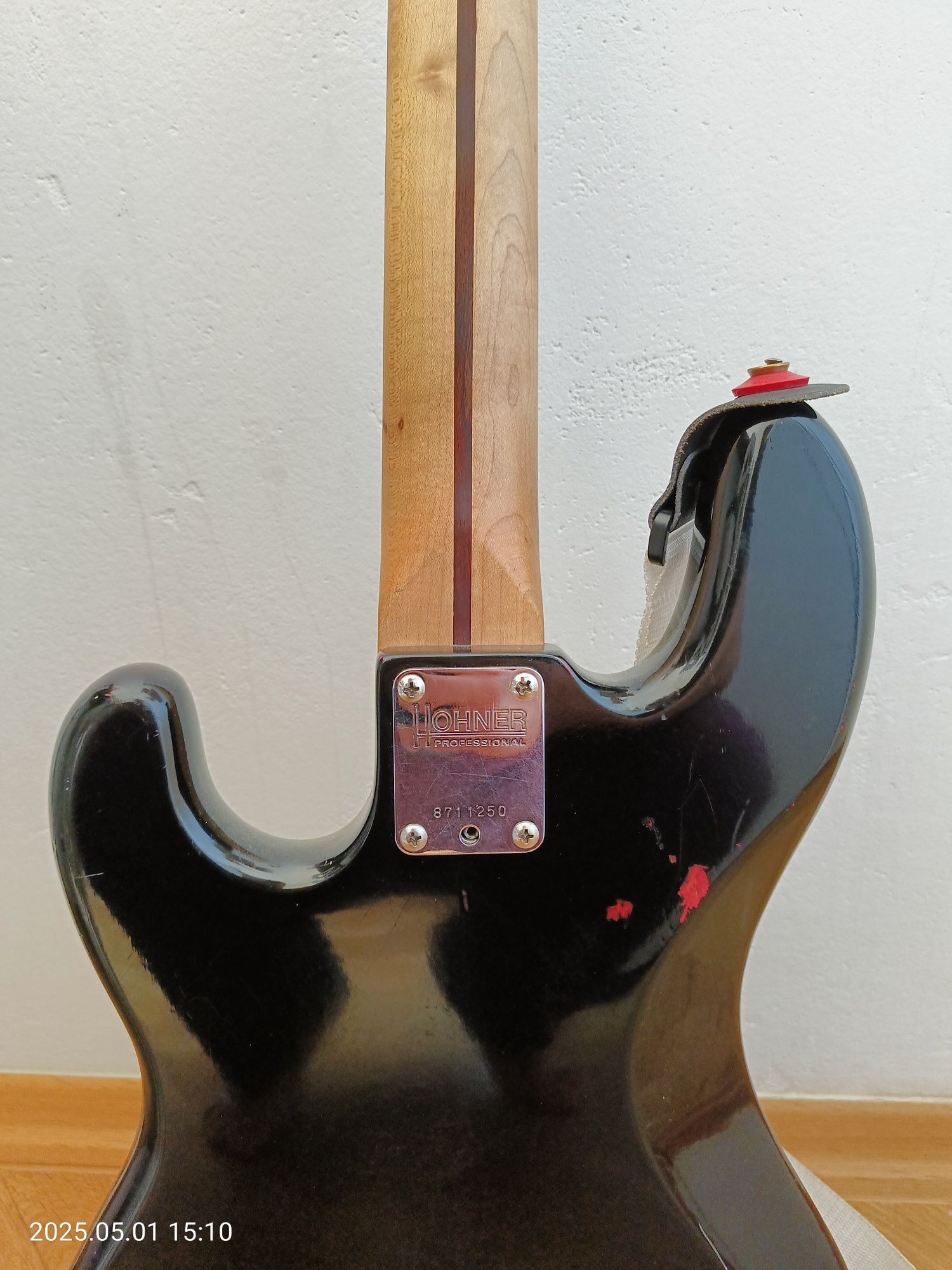Gitara basowa Hohner Professional Precision Bass Fretless (bezprogowa)