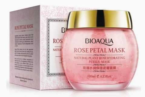 Нічна пом'якшувальна маска BioAqua Rose Petal Mask