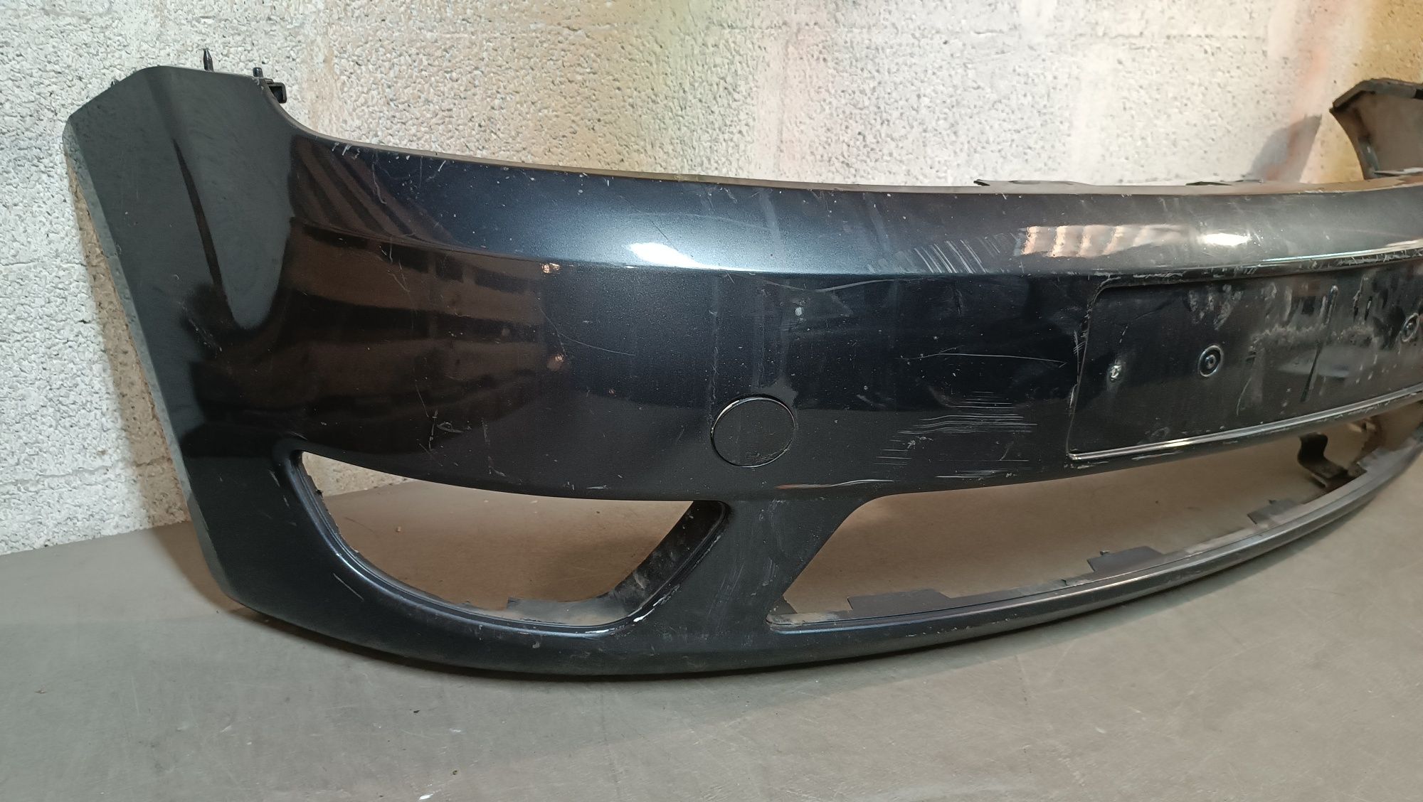Vendo parachoque de frente Ford fiesta ano 2002/05
