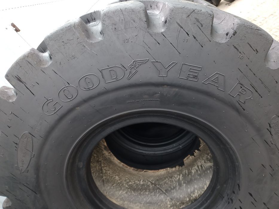 23,5R25 Good Year Rt50 Wozidło Ładowarka Fadroma 23.5-25 23,5 KOMPLET