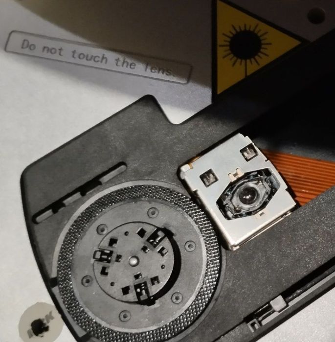 Портативный CD/MP3 плеер BBK PV430T