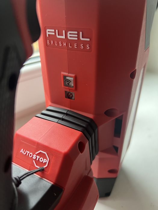 Акумуляторний перфоратор Miwaukee m18 2915-20