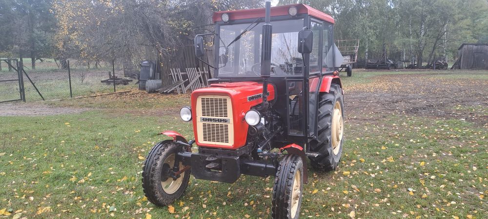 Ursus C 330, C 360