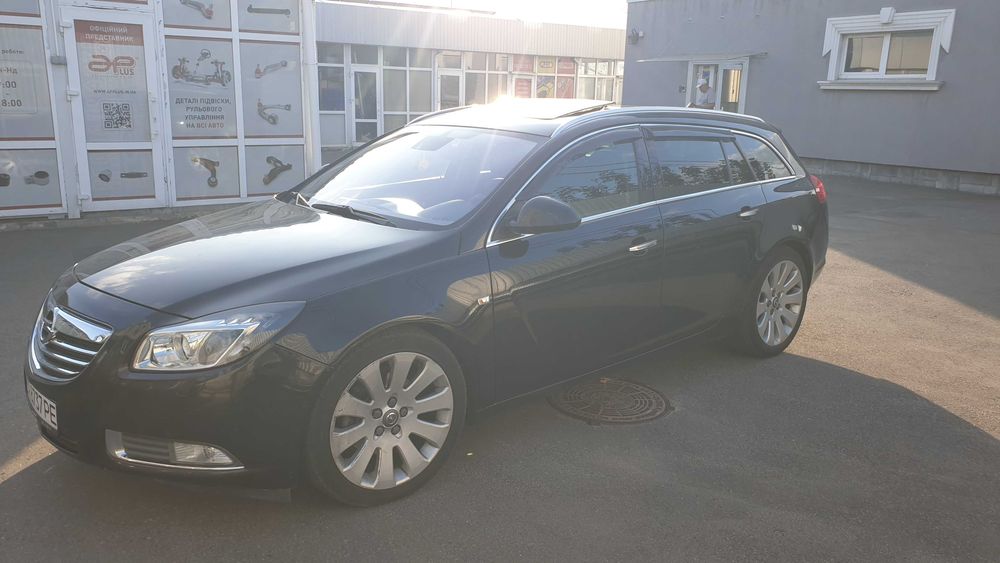 Продаю Opel Insignia