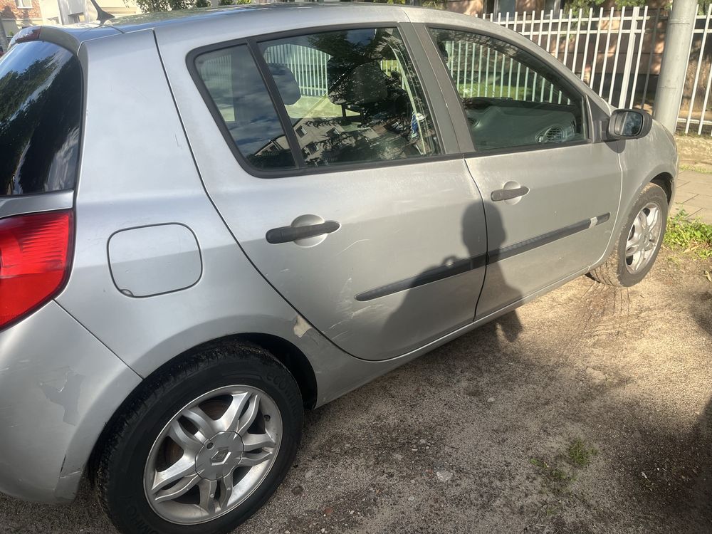 Renault clio 3 2005 r