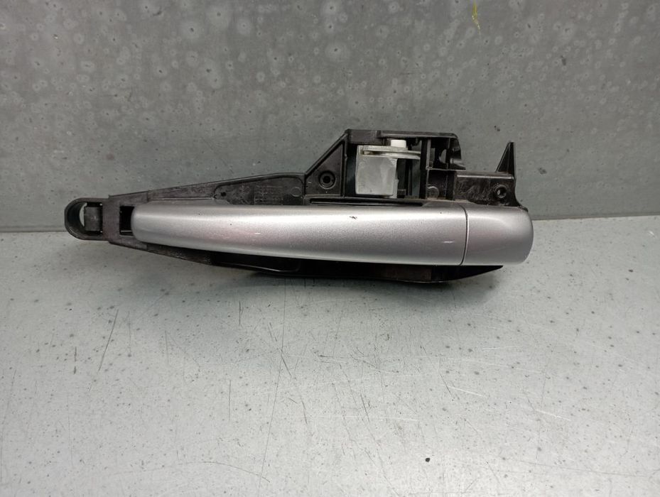 Puxador porta trás esquerdo PEUGEOT 2008 I (CU_)