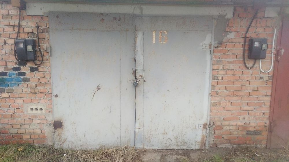 Продам гараж в м-ні Гречани
