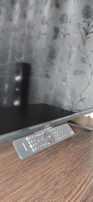 Продам телевизор JVC 32 дюйма