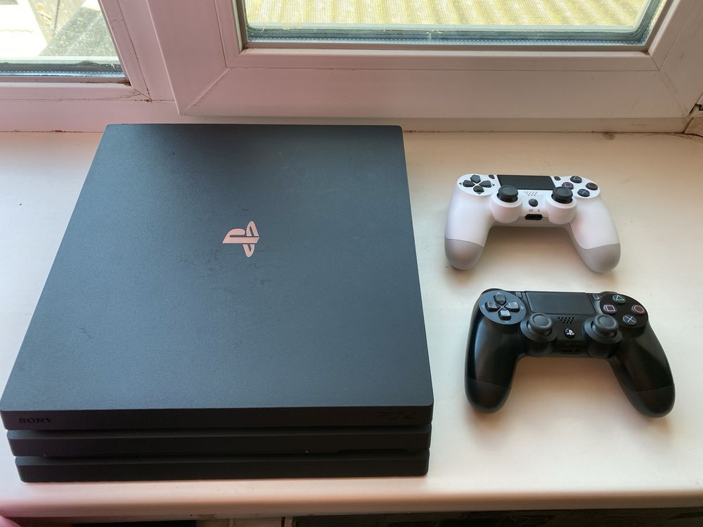 Playstation 4 Pro 1Tb + 2 контроллера / ps4 pro / пс4 про