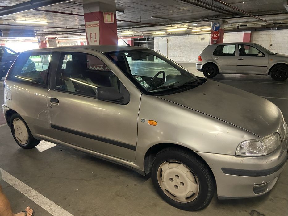 Carro Fiat Punto 1996