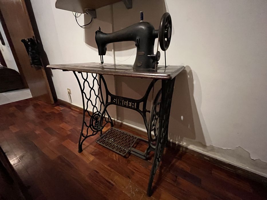 Máquina costura Singer