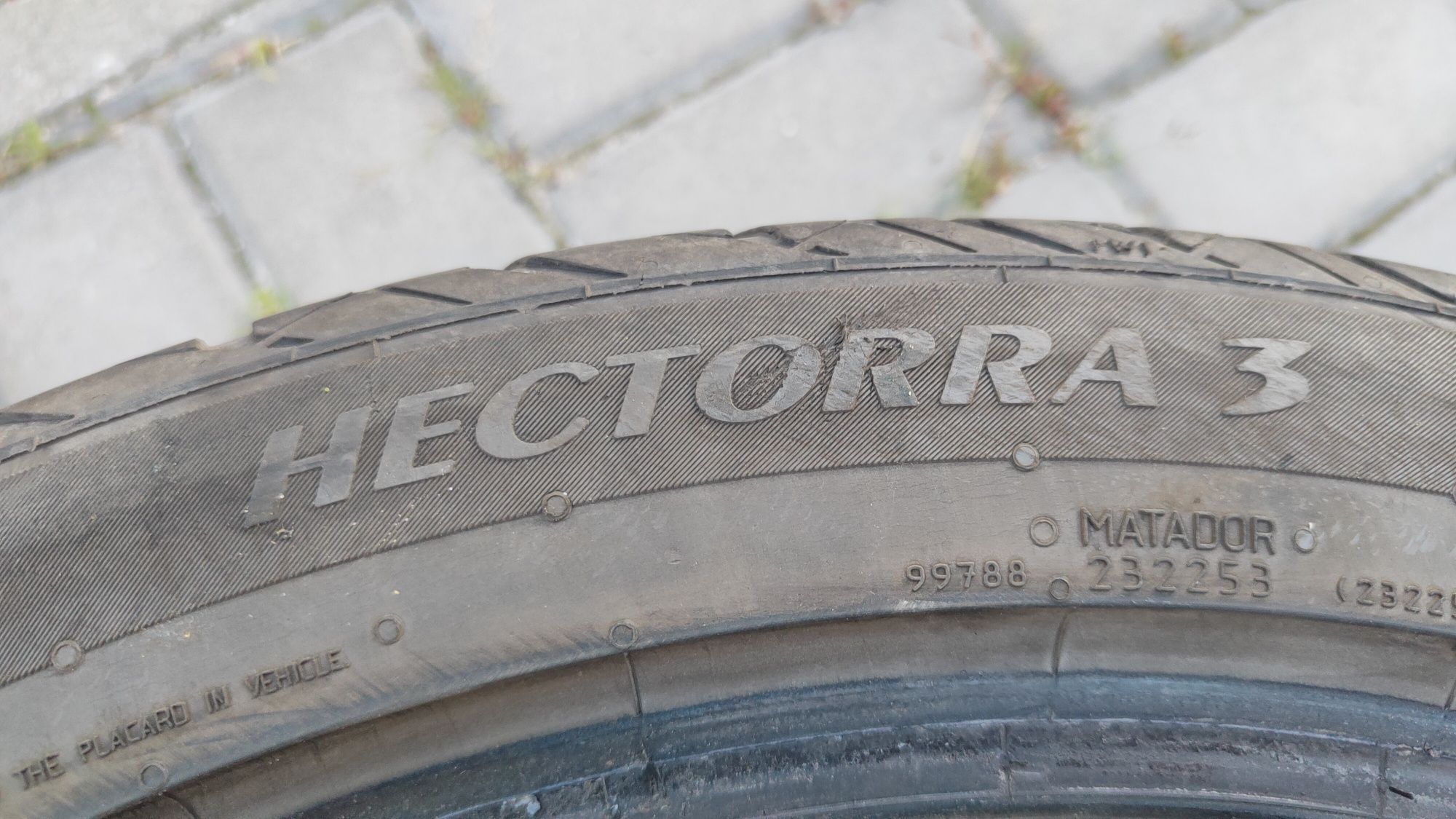 Sprzedam 2 sztuki opon letnich 245/40R19 Matador Hectorra 3