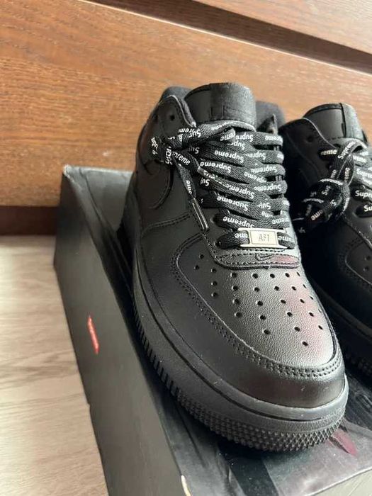 Buty Trampk Nike Air Force 1 Low Supreme Black R.38.5