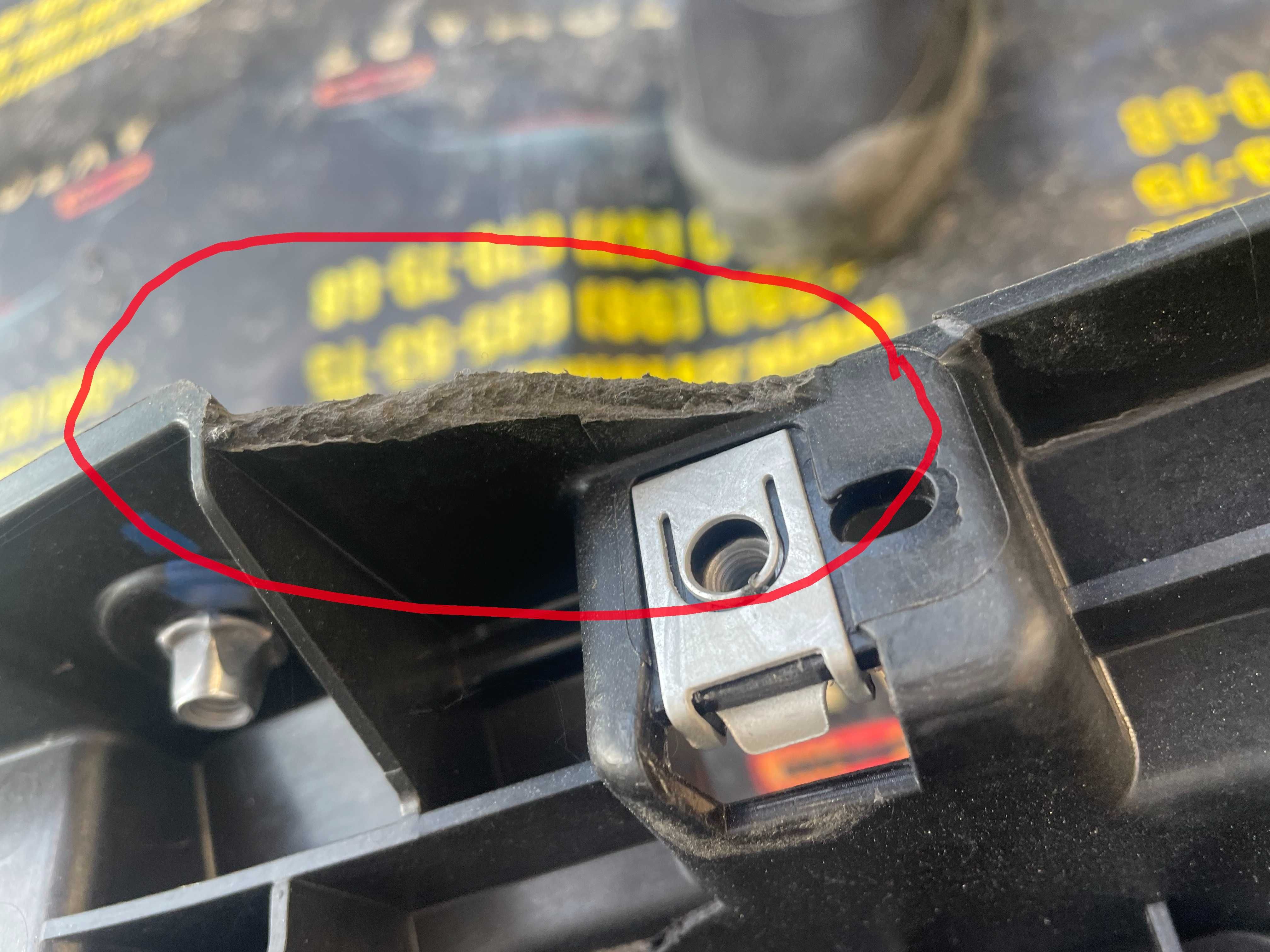 Tesla 3 Панель передня tesla m3 2024- highland телевізор 1711743-00-F