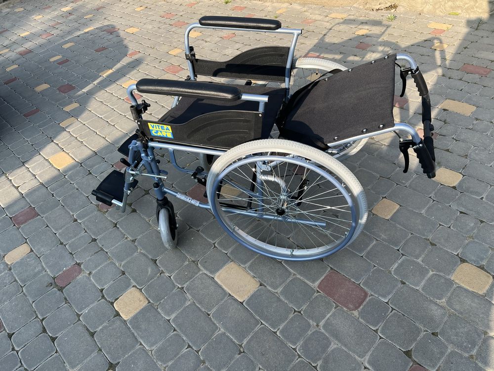 Продам інвалідний візок Vitea Care