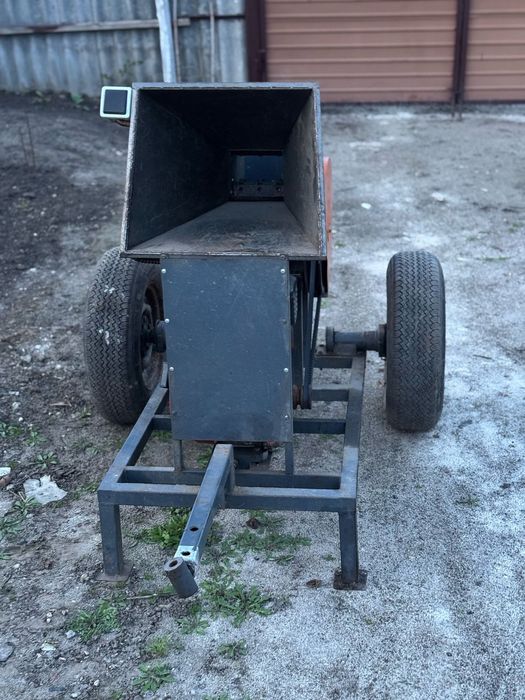 Подрібнювач гілок бензиновий | 9 к.с. | Діаметр до 12 см