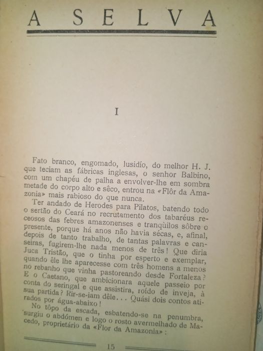 Dois livros antigos Ferreira castro assinados por ele