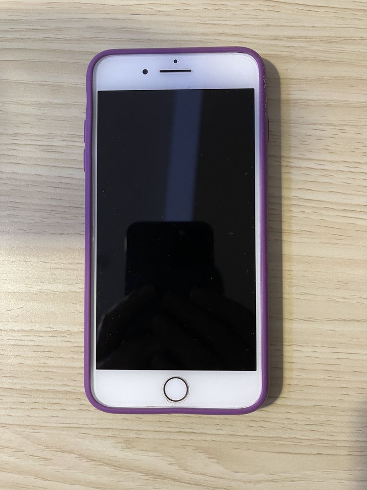 Продам iPhone 7 plus