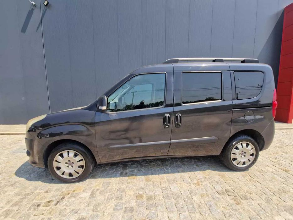 Fiat Doblo 1.3 M-Jet 7 Lugares
