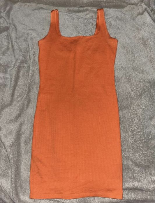 Обтягуюча сукня Bershka