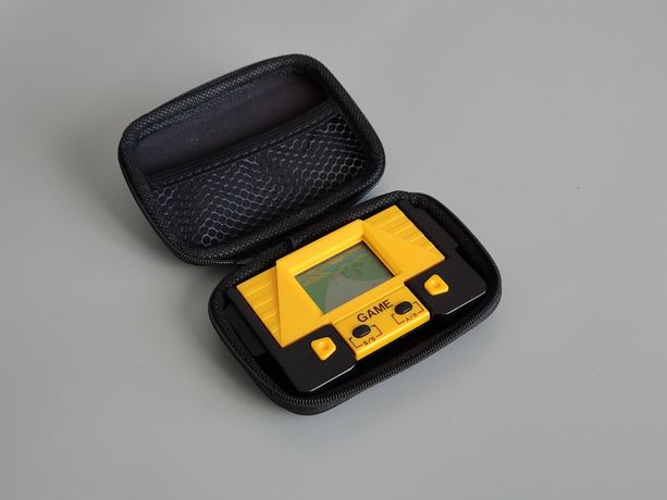 Etui, pokrowiec na starą grę elektroniczną LCD z lat 90 - wysyłka OLX