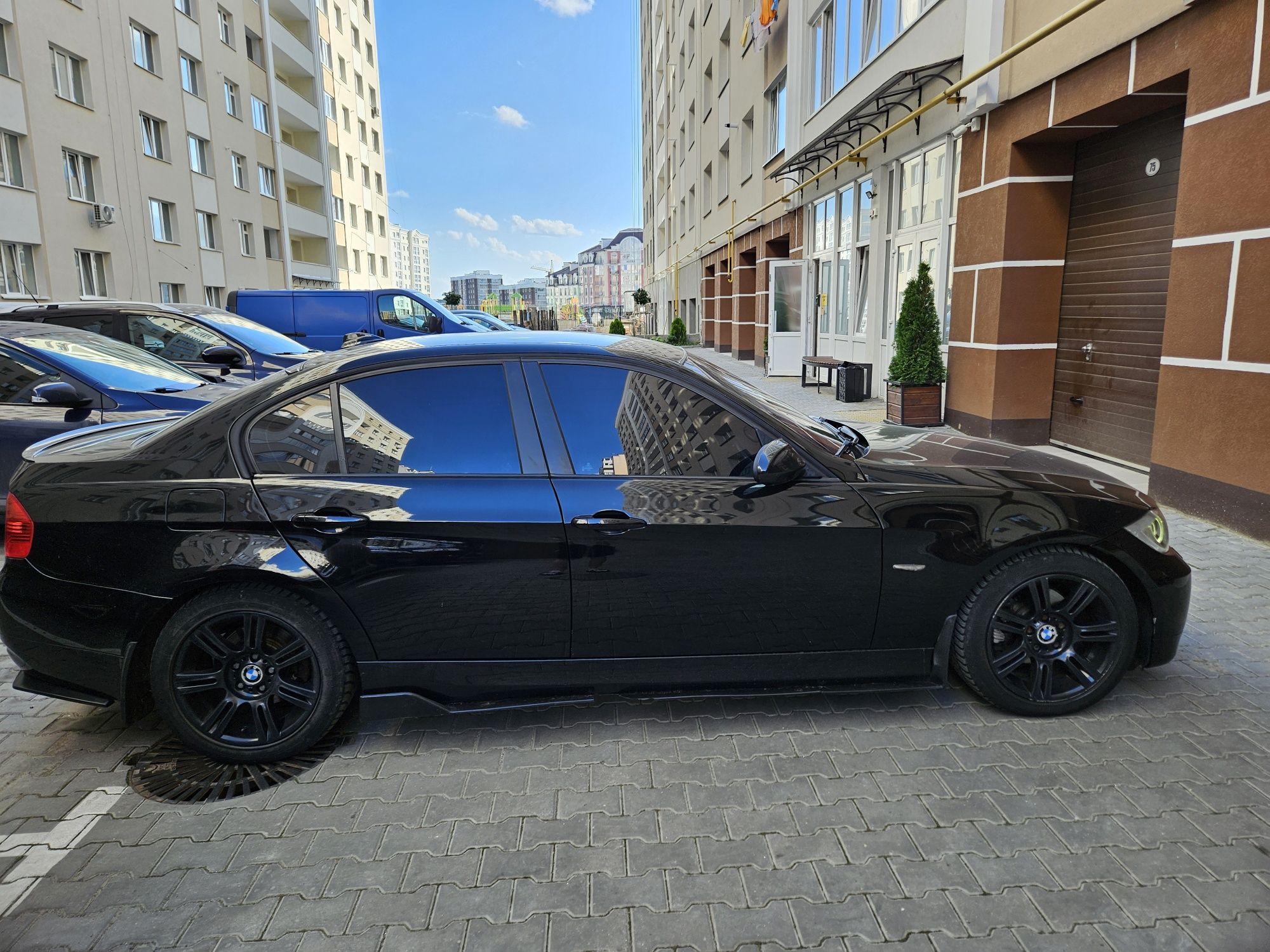 БМВ Е90 2005р 2.0